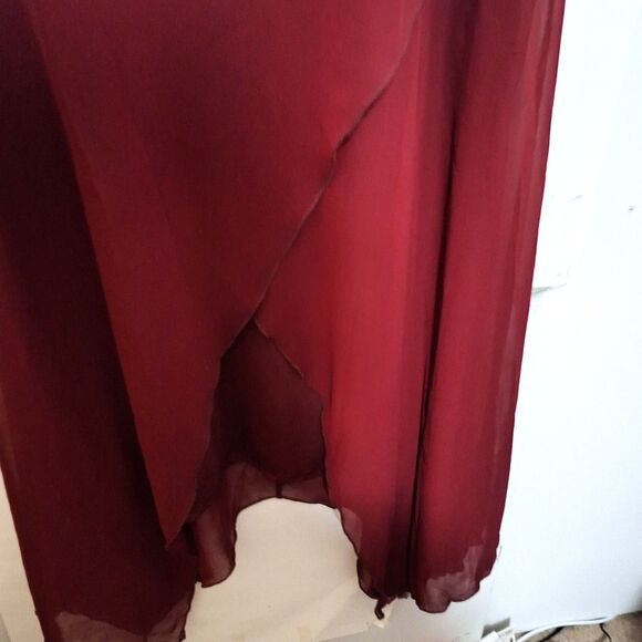 Asymmetrical Women's Plus Sized Cocktail Dress Red Embellished Elegant 4X - Picture 3 of 12